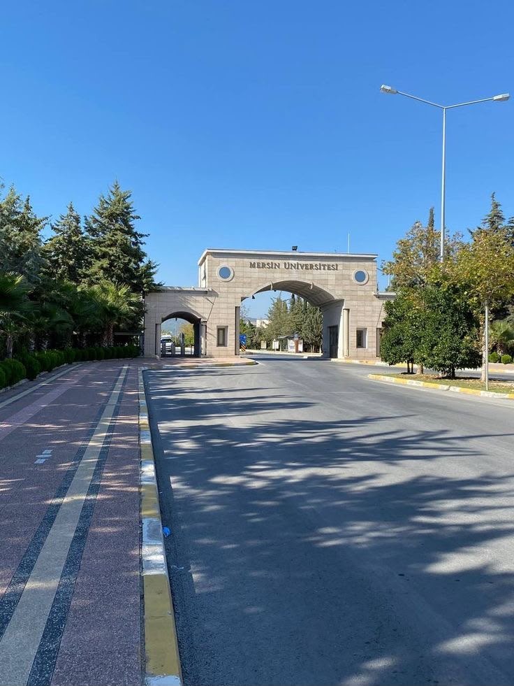 پردیسهای دانشگاهی گسترده و سرسبز
